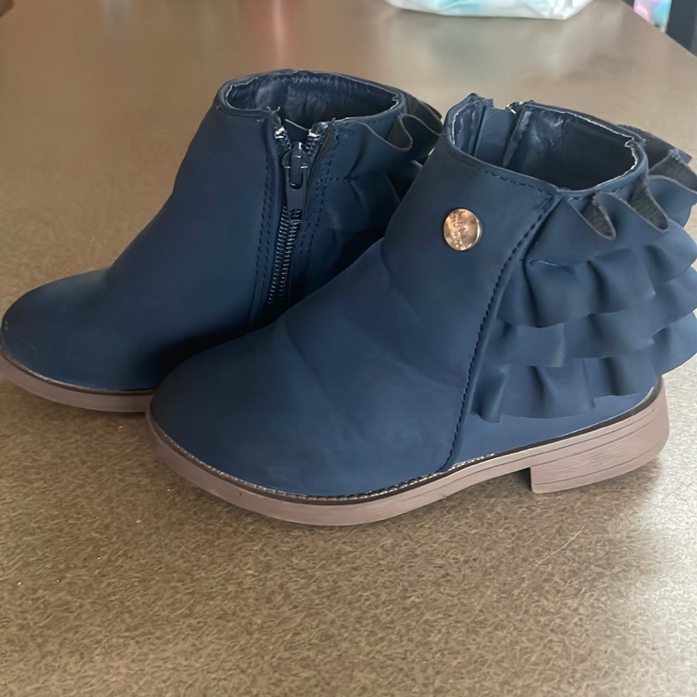 Kids size 8 navy blue Nicole Miller Chic dress boots worn 3 times
